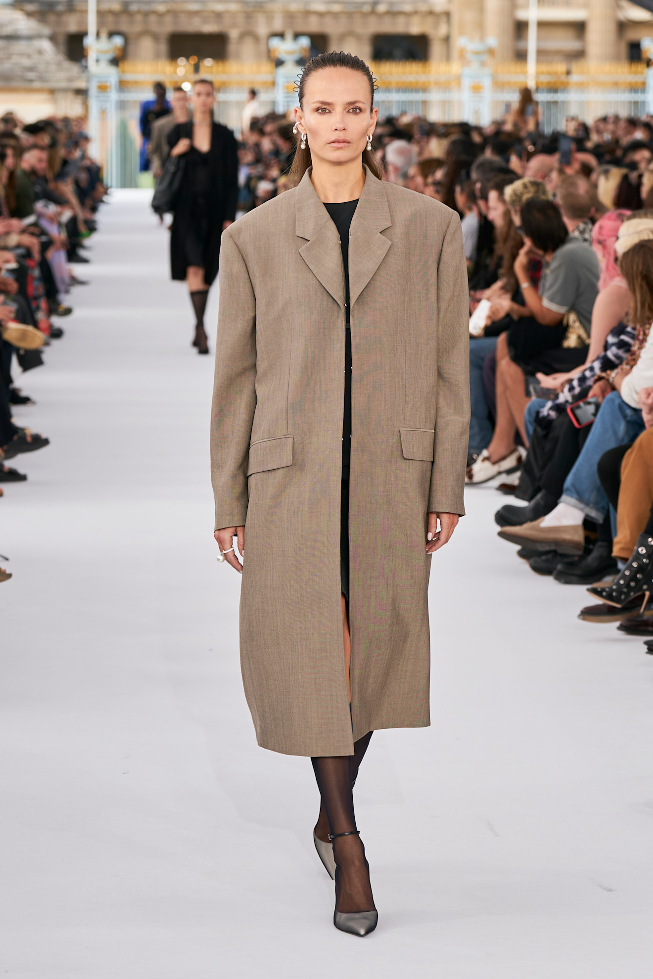 Givenchy S24 019