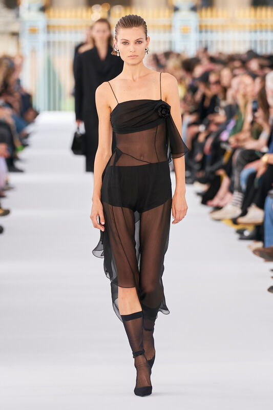 Givenchy S24 002
