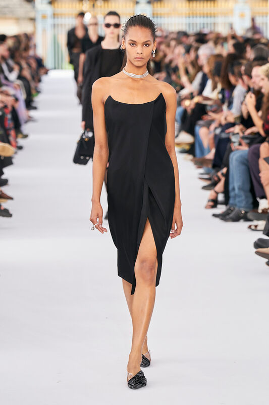Givenchy S24 026