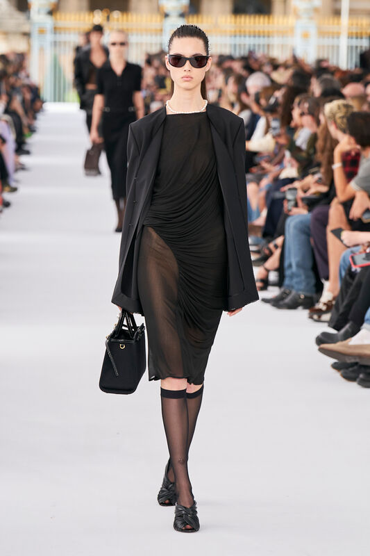 Givenchy S24 027