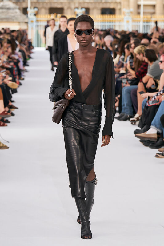 Givenchy S24 031