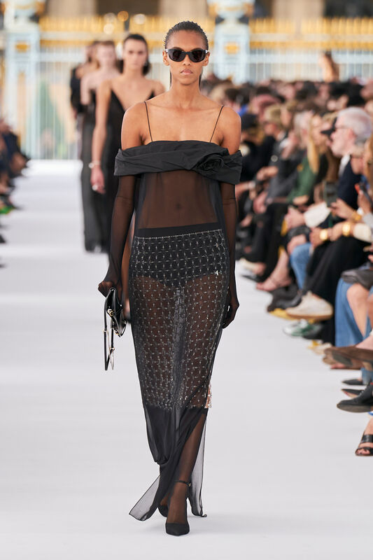 Givenchy S24 043
