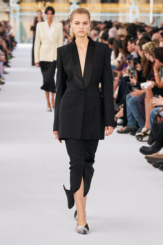 Givenchy S24 049