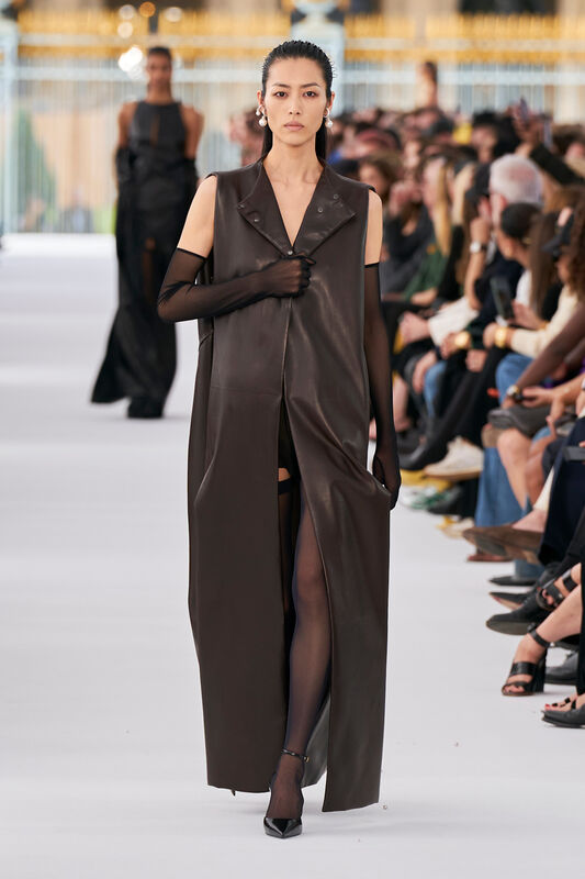 Givenchy S24 051