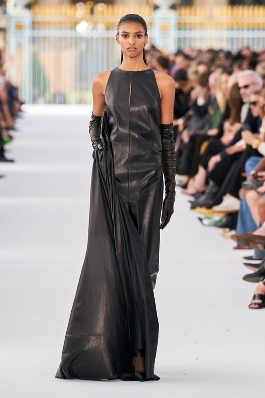 Givenchy S24 052