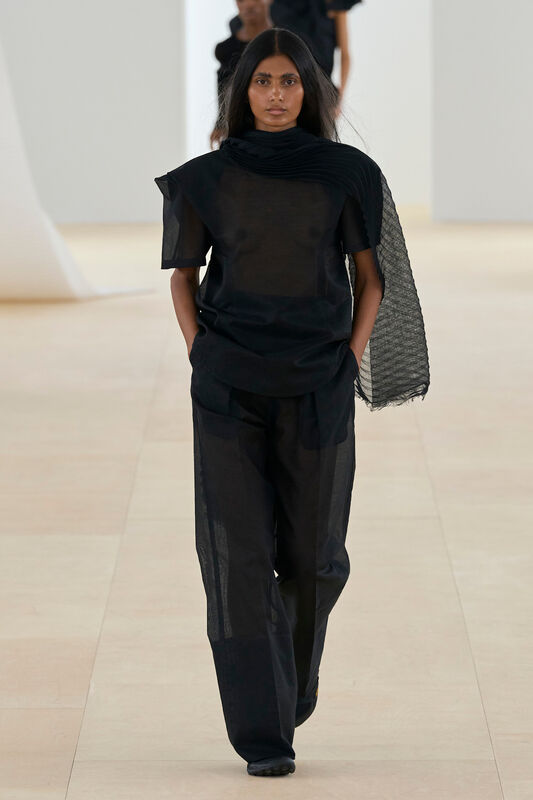 Miyake S24 030