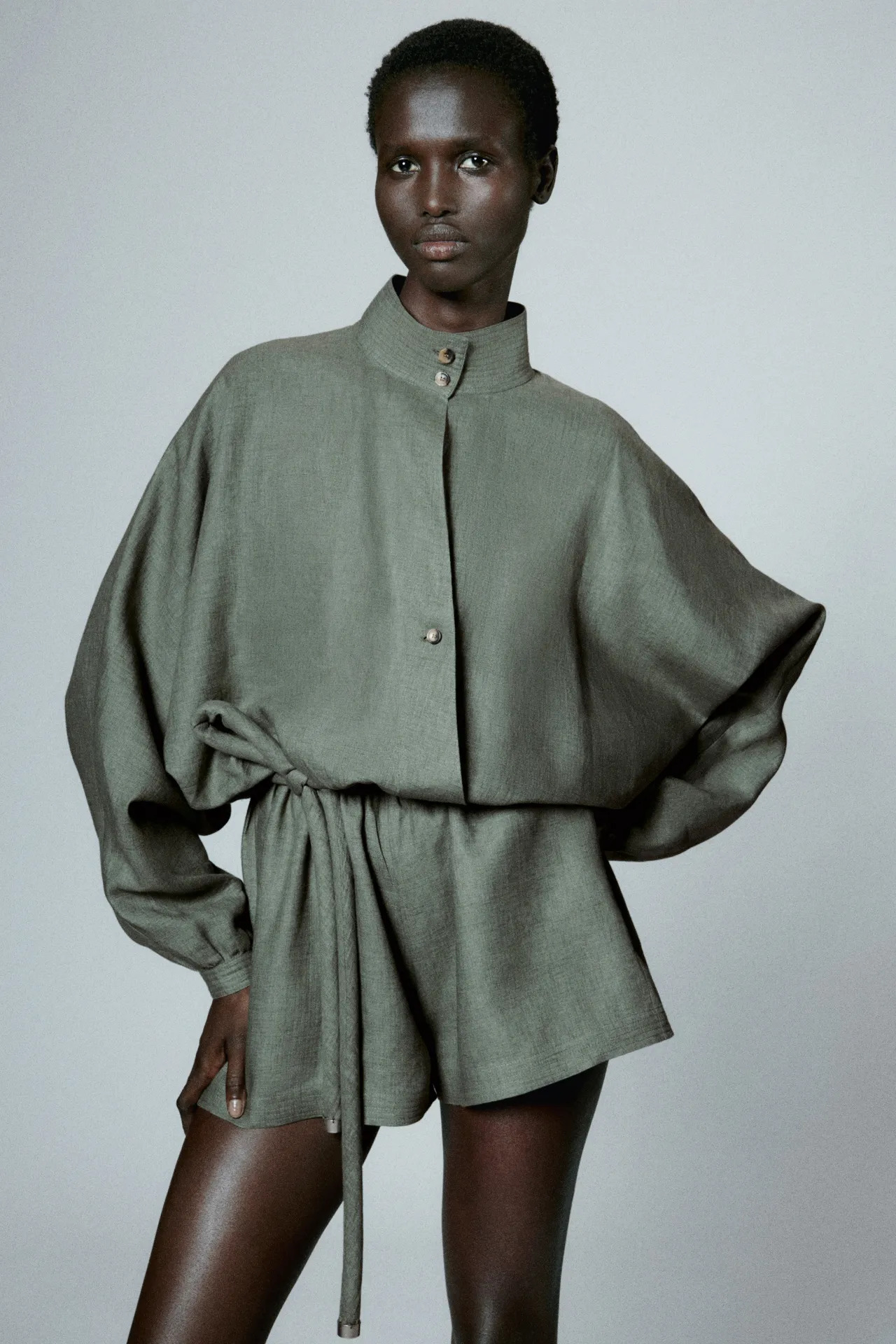 00004-loro-piana-spring-2024-ready-to-wear-credit-brand_21_11zon