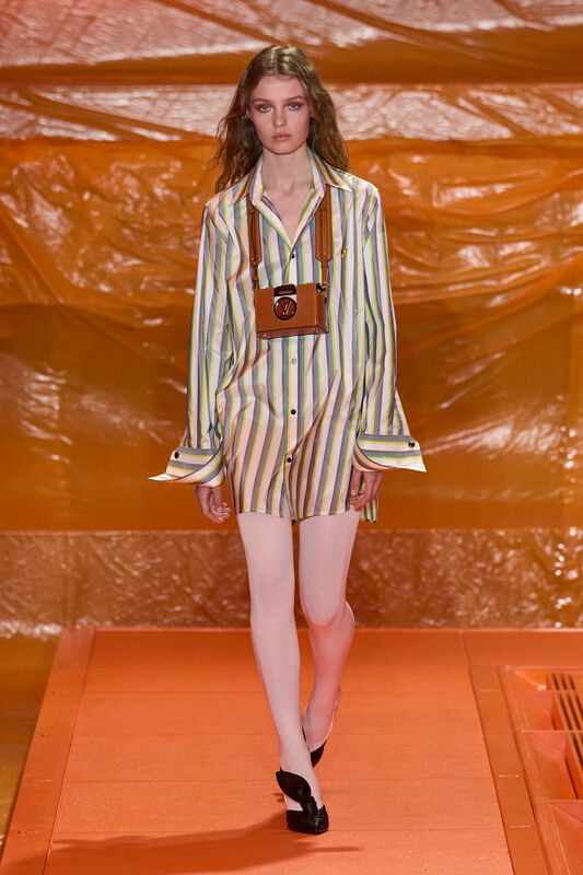 Vuitton S24 010