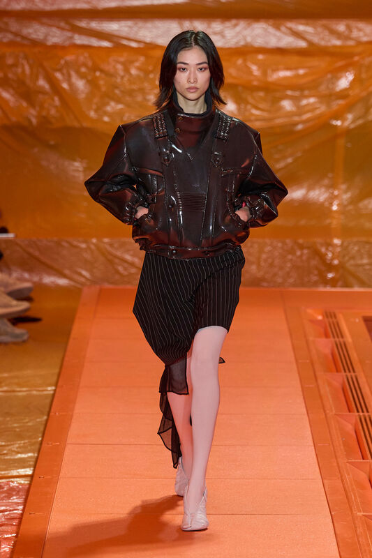 Vuitton S24 026