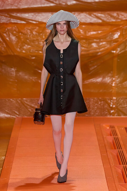 Vuitton S24 039