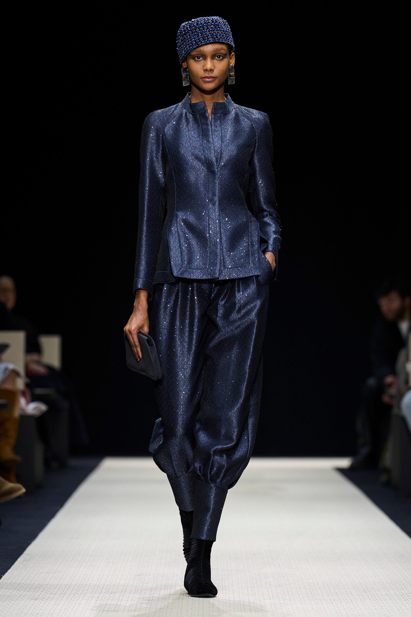 Giorgio Armani F25 057