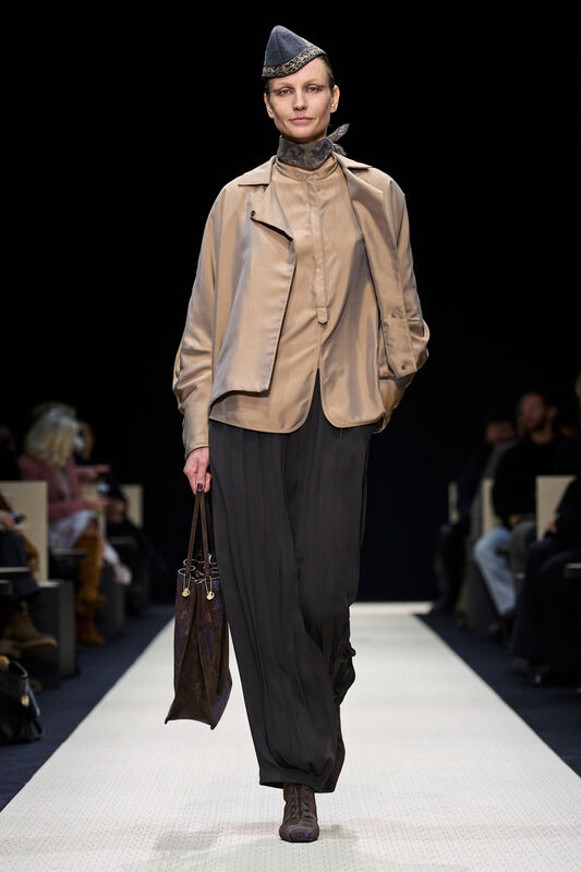 Giorgio Armani F25 005