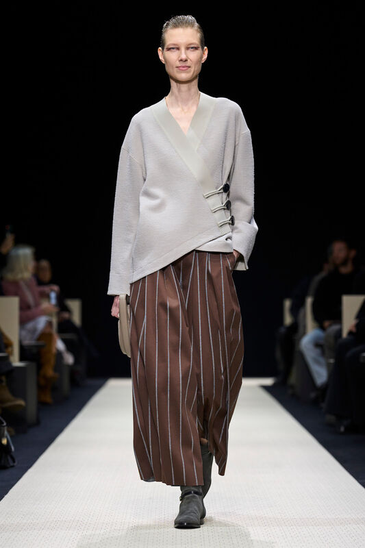 Giorgio Armani F25 007
