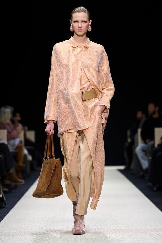 Giorgio Armani F25 010
