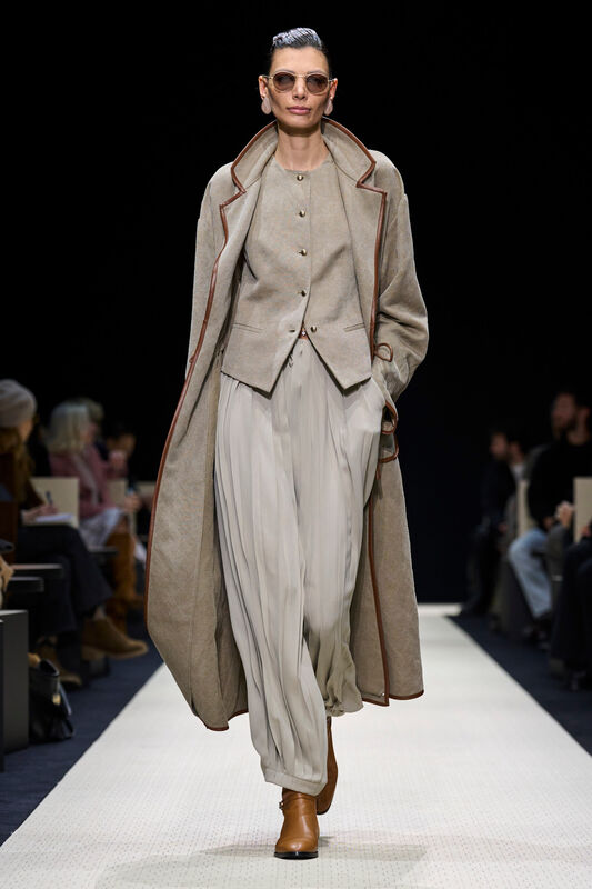 Giorgio Armani F25 012