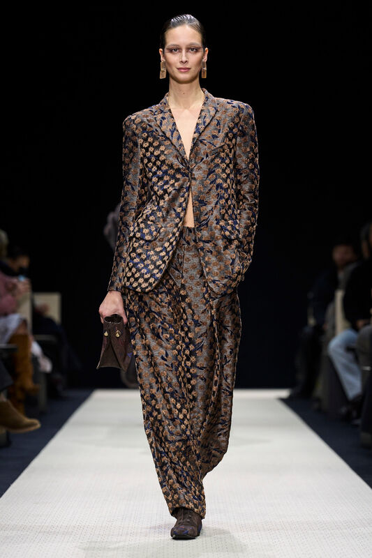 Giorgio Armani F25 015