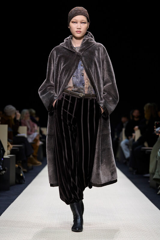 Giorgio Armani F25 018