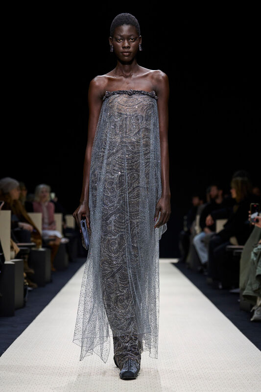 Giorgio Armani F25 075
