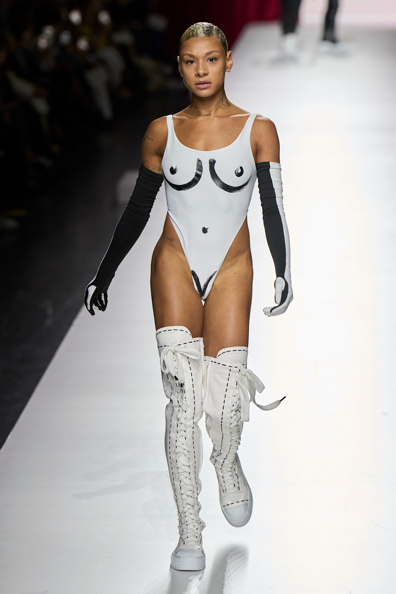 Moschino S24 033