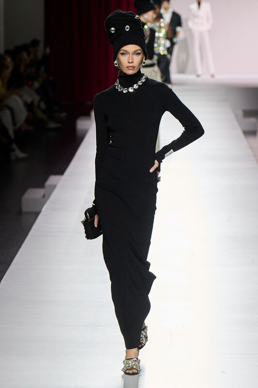 Moschino S24 007