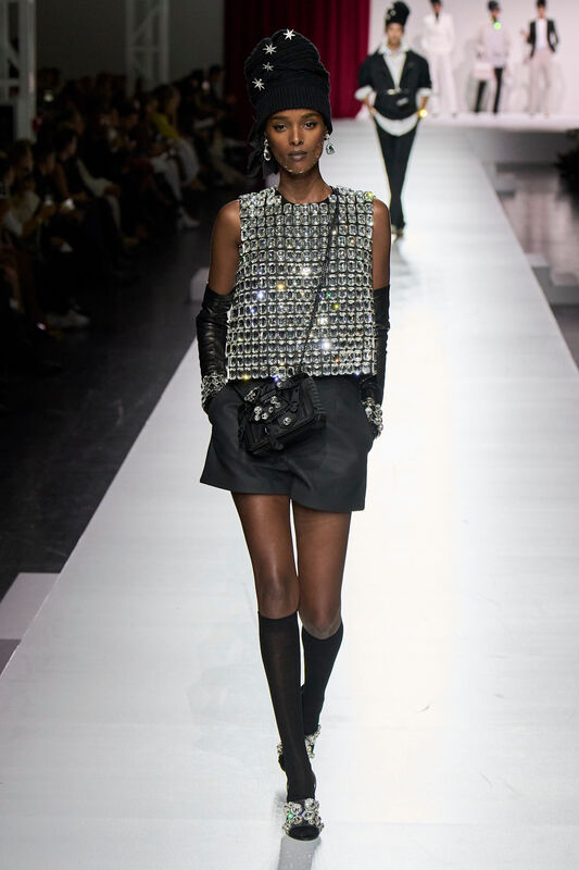 Moschino S24 009