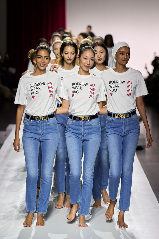 Moschino S24 044