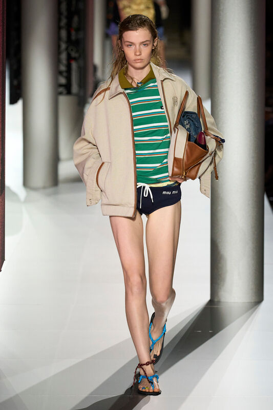 Miu Miu S24 043