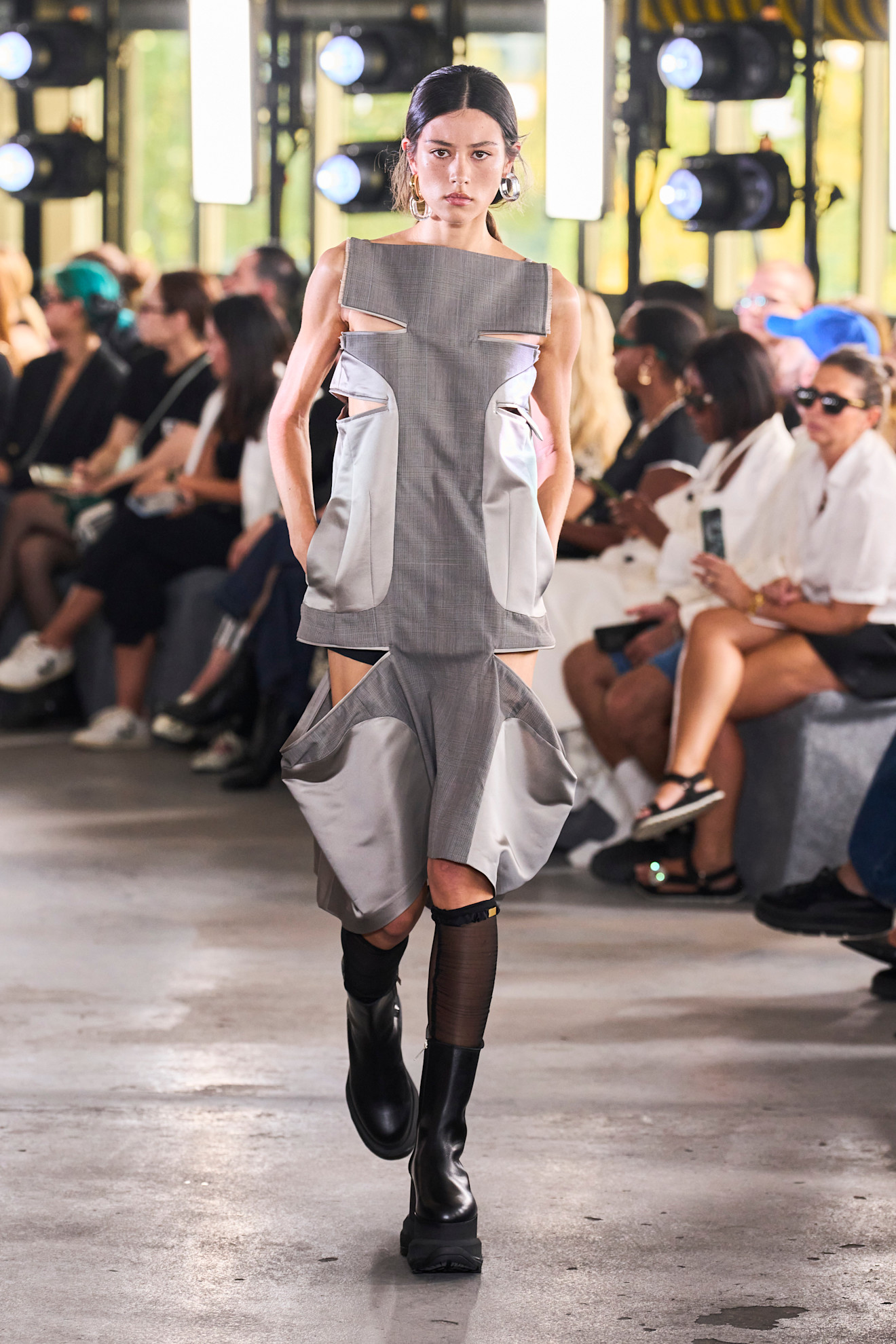 Sacai S24 030