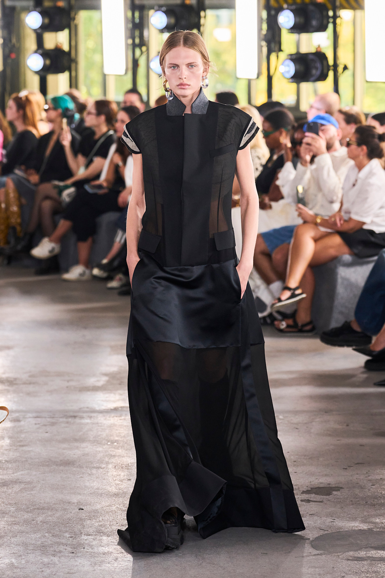 Sacai S24 047