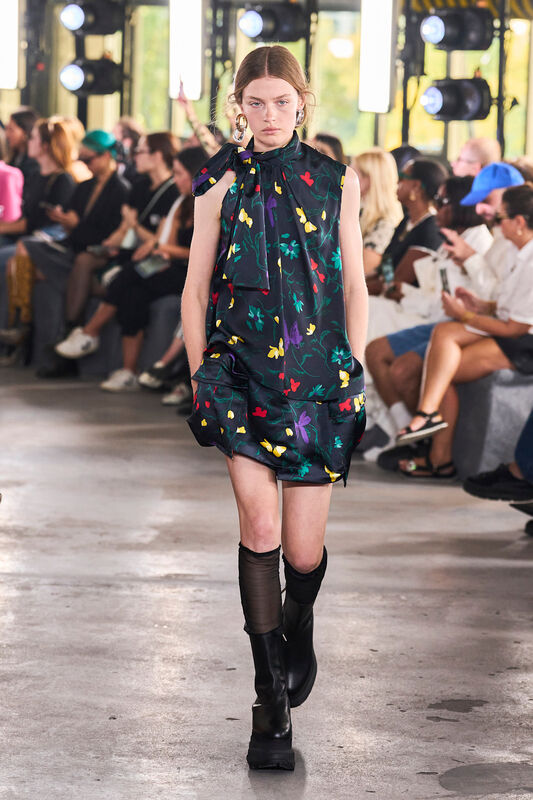 Sacai S24 015