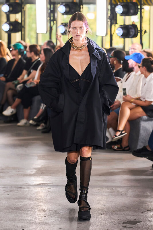 Sacai S24 023