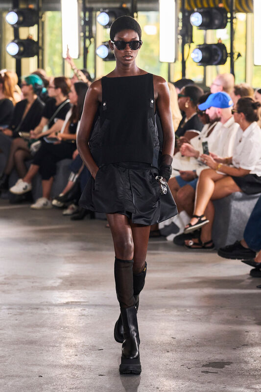 Sacai S24 029