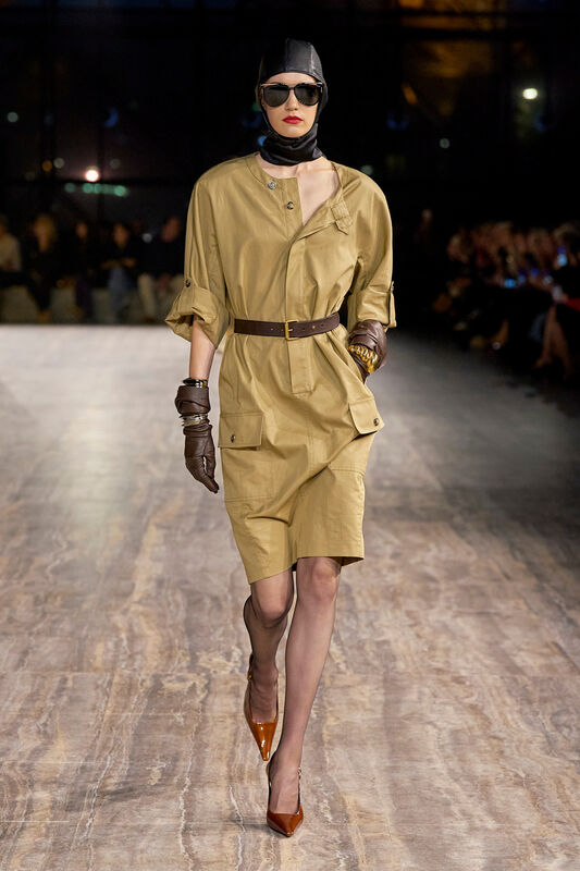 Saint Laurent S24 010