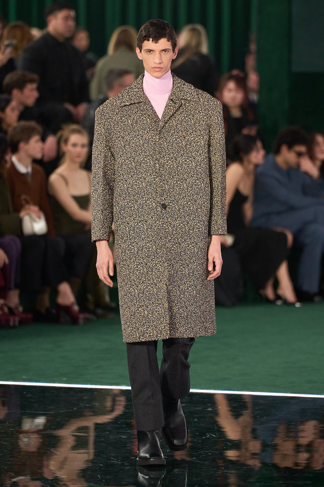 Gucci F25 047