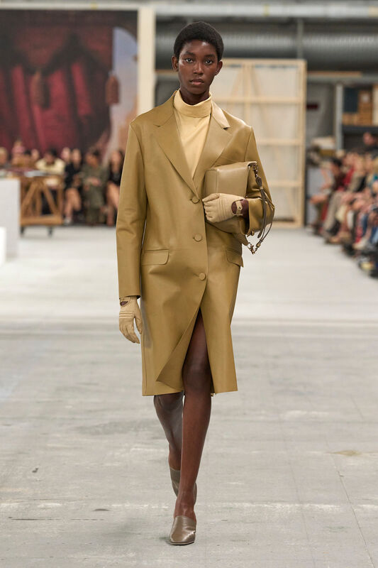 Tods S24 025