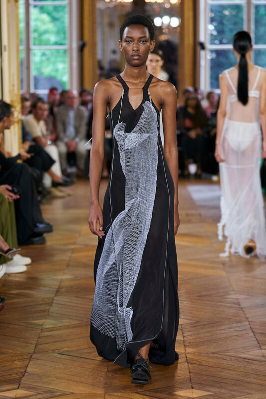 Victoria Beckham S24 035