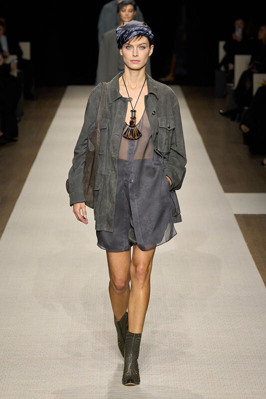 Giorgio Armani S25 032