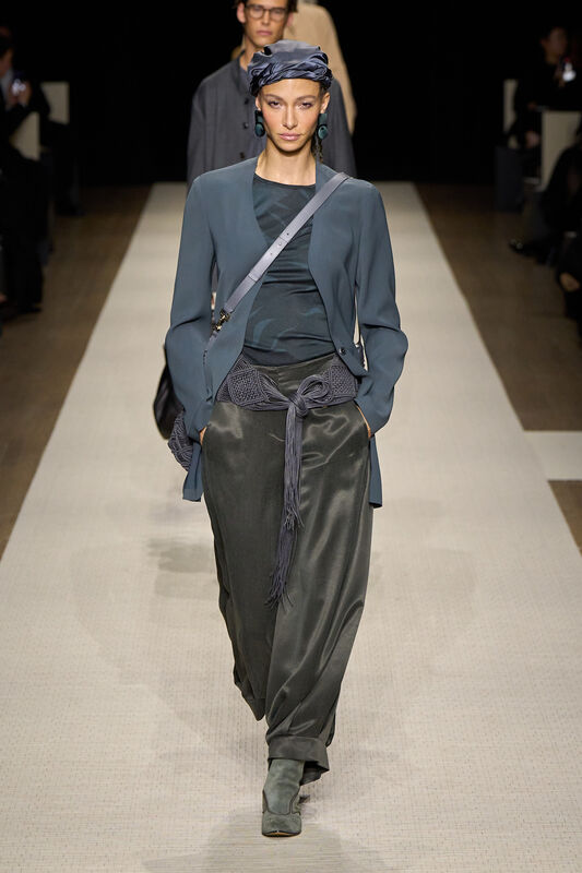 Giorgio Armani S25 036