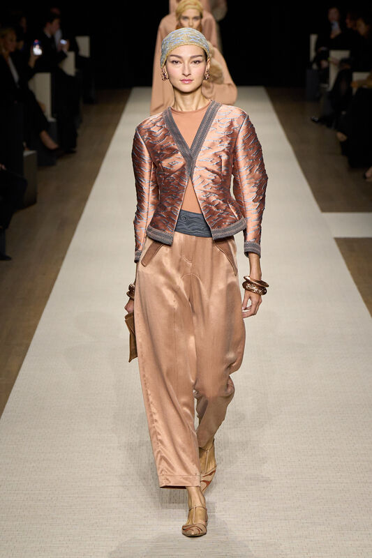 Giorgio Armani S25 046