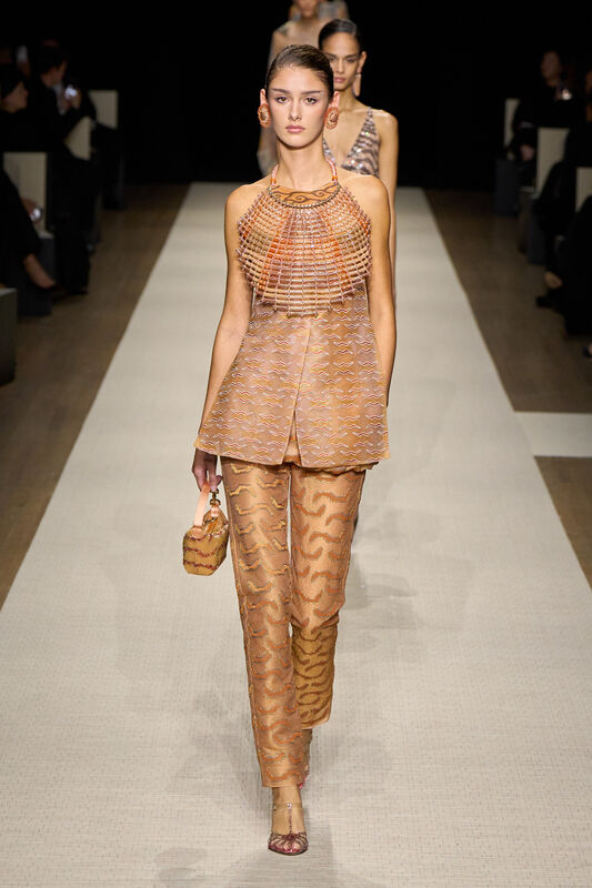 Giorgio Armani S25 074