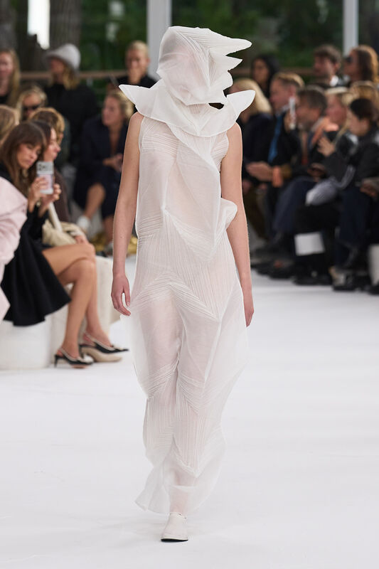 Miyake S25 045