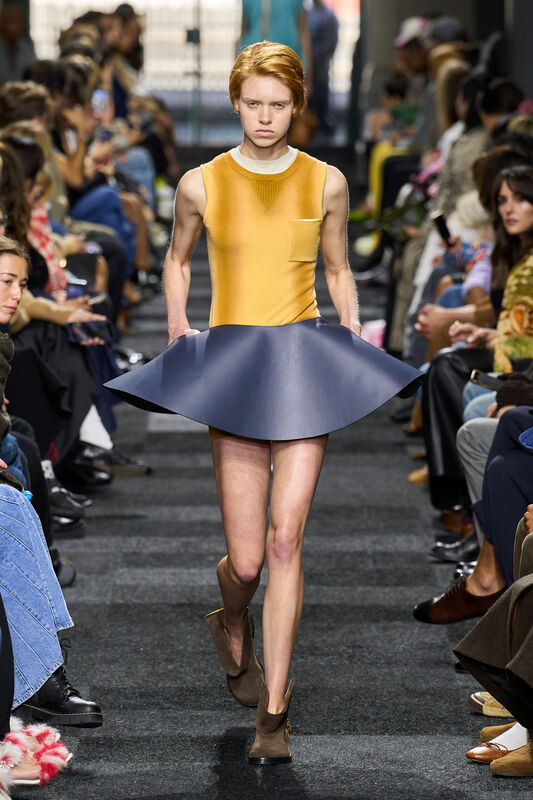 JW Anderson S25 018