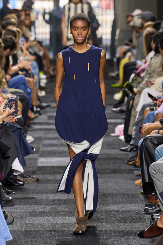 JW Anderson S25 027
