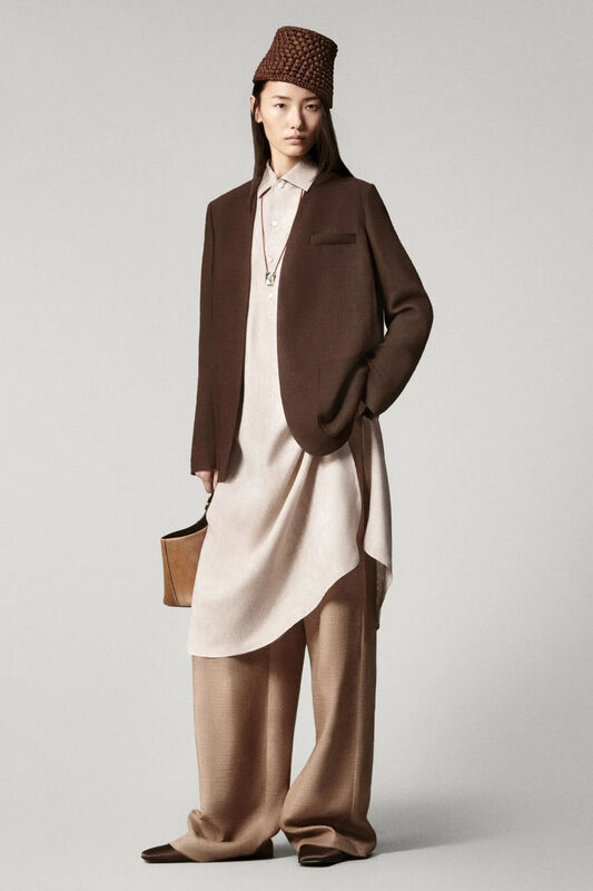 00002-loro-piana-spring-2025-ready-to-wear-credit-brand_38_11zon