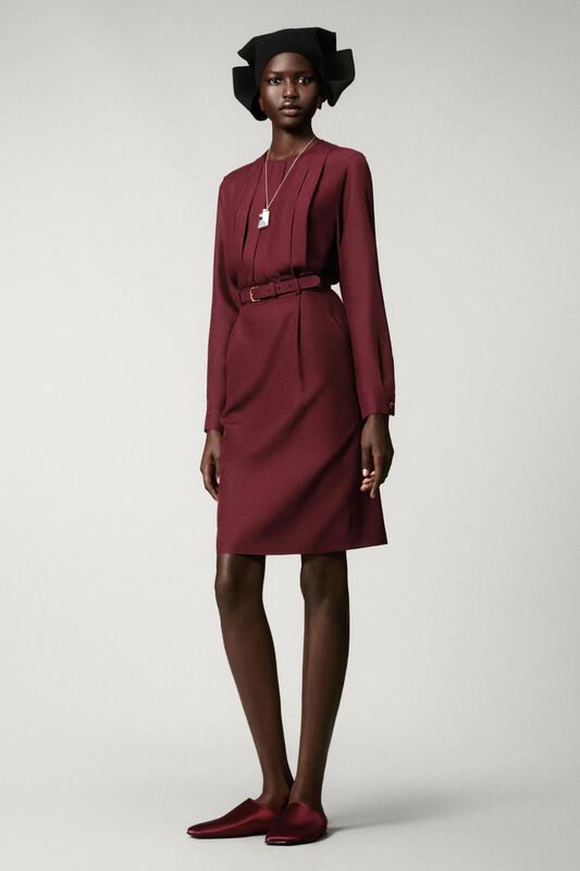00015-loro-piana-spring-2025-ready-to-wear-credit-brand_33_11zon