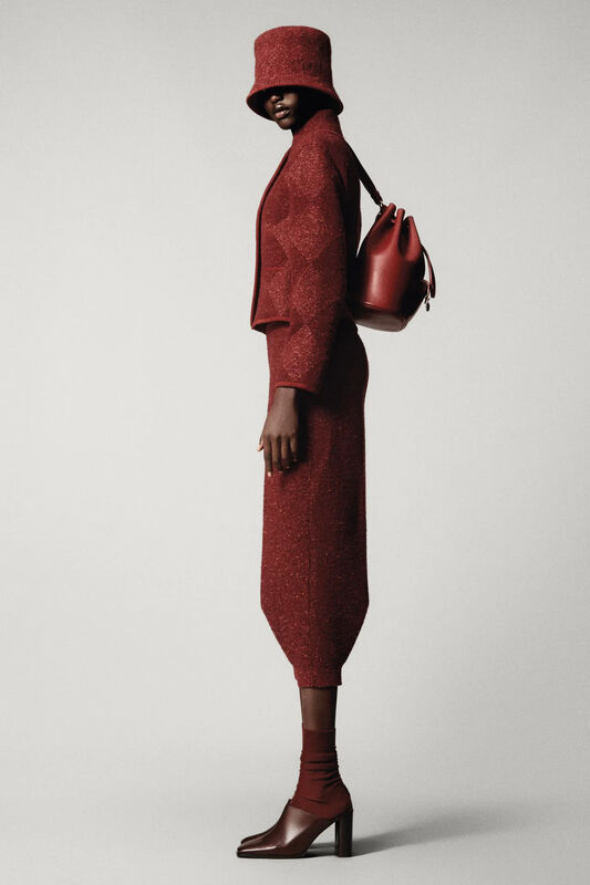 00019-loro-piana-spring-2025-ready-to-wear-credit-brand_17_11zon