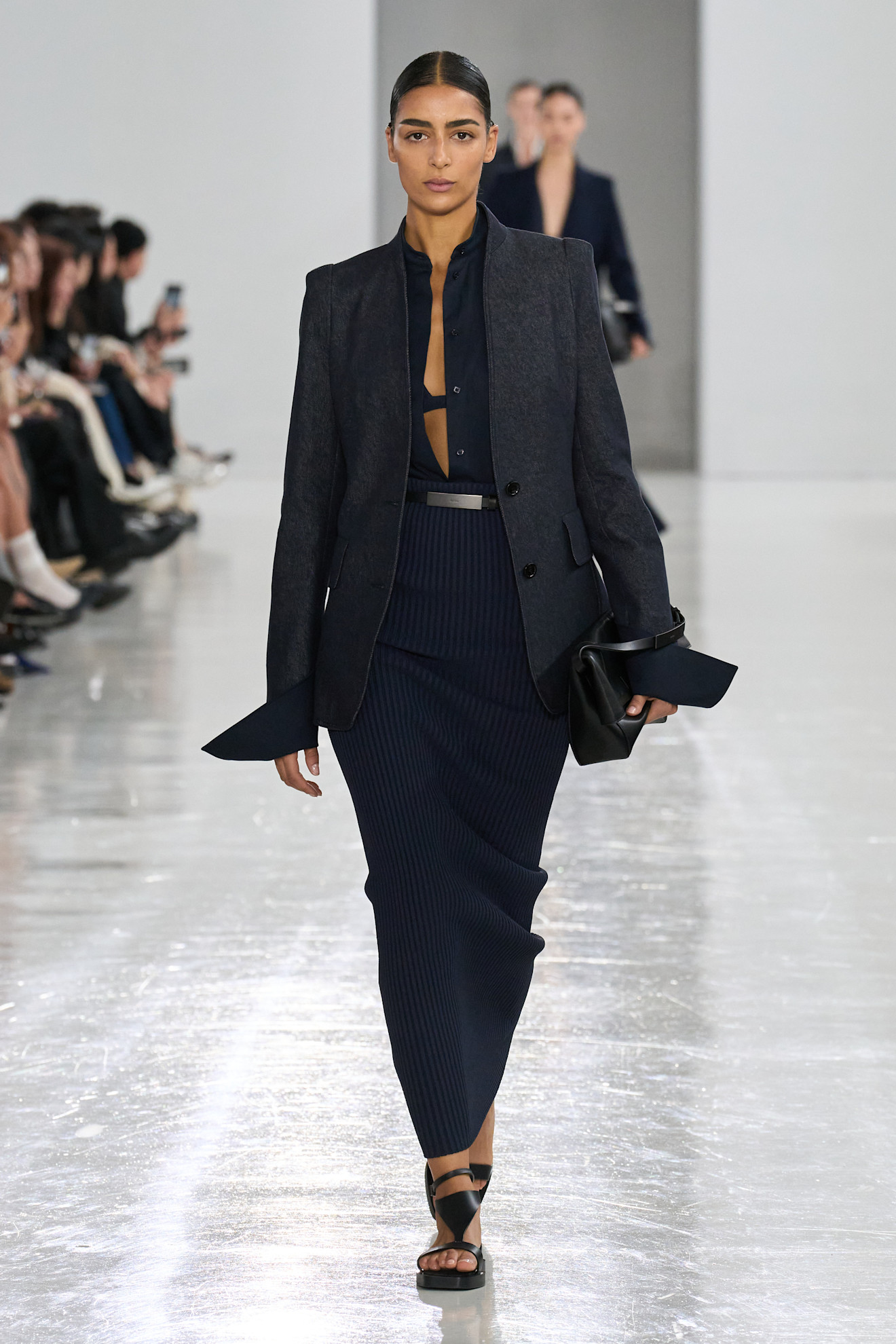 Max Mara S25 011