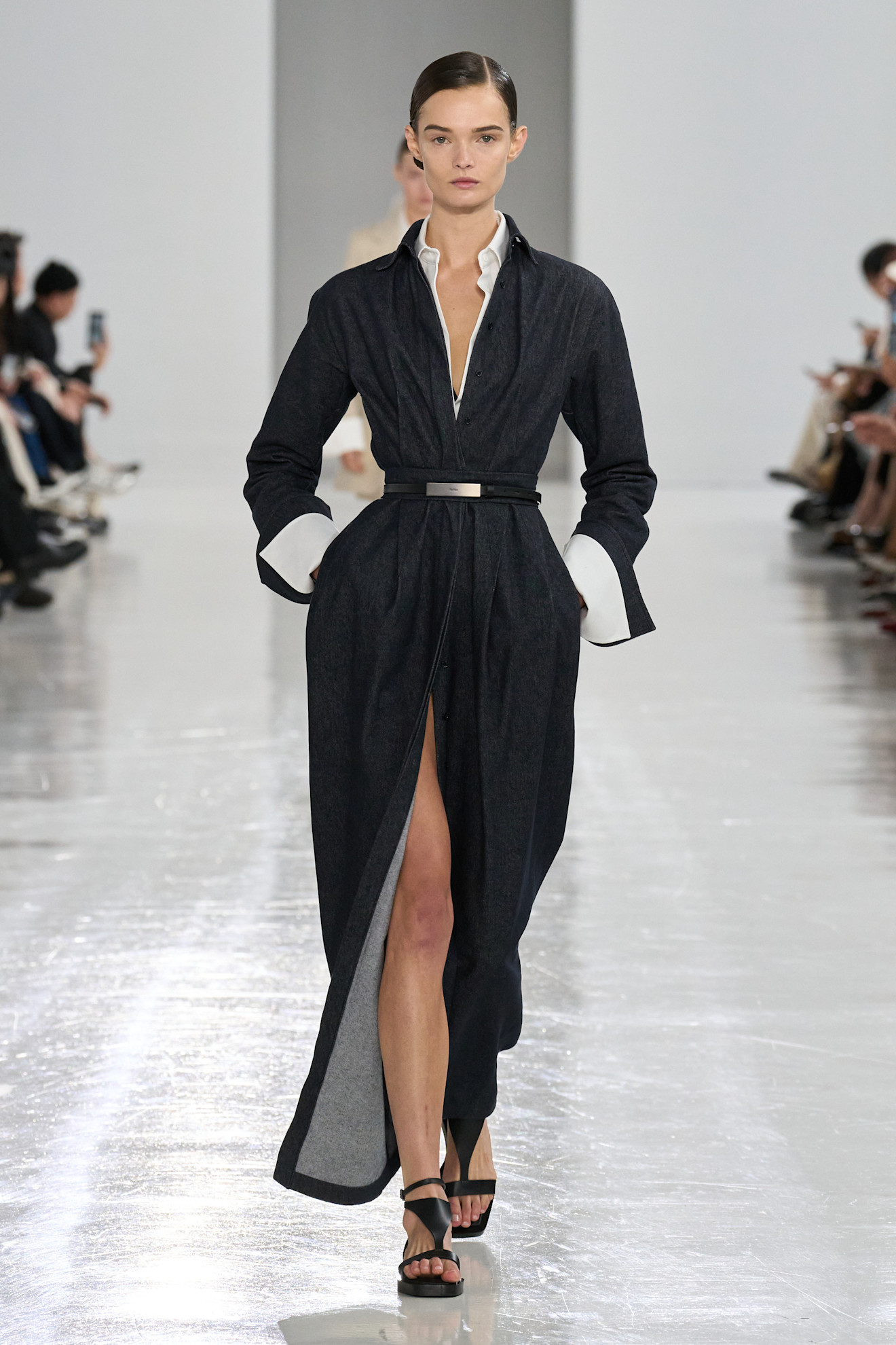 Max Mara S25 013