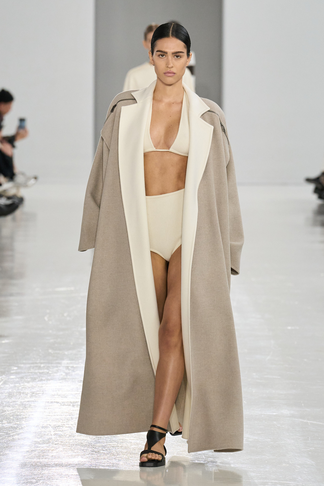 Max Mara S25 030