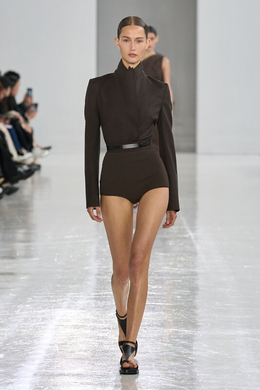 Max Mara S25 008